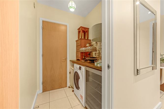 8 Hanover Riverside, Grand Canal Dock, Dublin 2