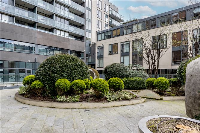 8 Hanover Riverside, Grand Canal Dock, Dublin 2