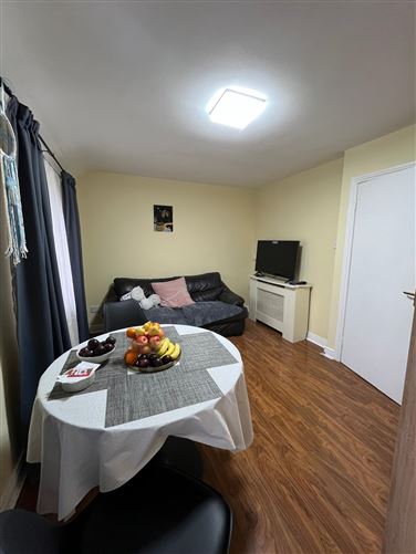 The Big Breakfast Roll and 2 Apartments Overhead, Blackpool, Cork