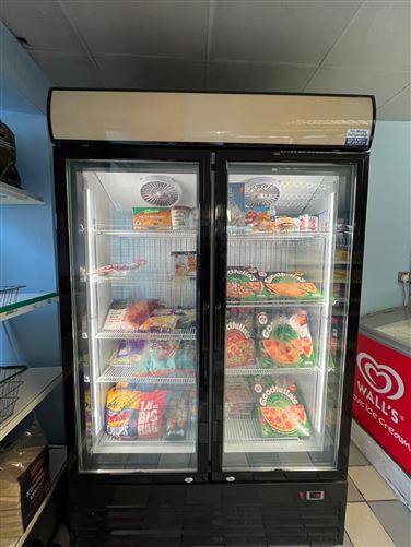 The Big Breakfast Roll and 2 Apartments Overhead, Blackpool, Cork