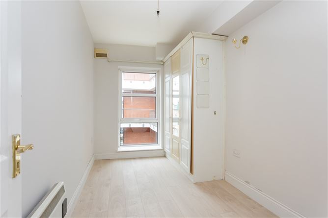 36 Georges Quay Apartments, 2/4 Georges Quay, South City Centre, Dublin 2
