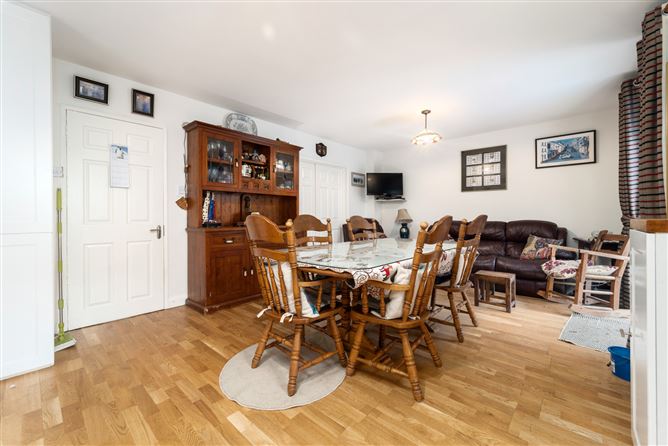 18 St. Mochta's Lawn, Clonsilla, Dublin 15