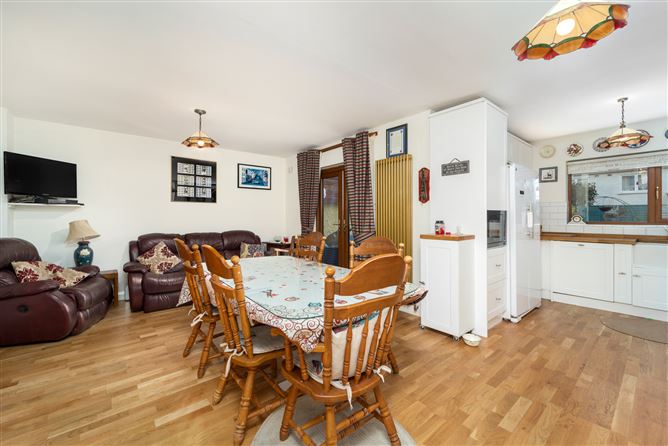 18 St. Mochta's Lawn, Clonsilla, Dublin 15