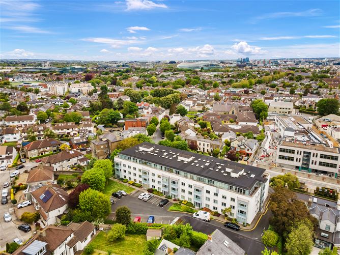 https://photos-a.propertyimages.ie/media/1/2/4/4998421/f8025d08-7f74-40a3-b687-79976fbac2d6_l.jpg