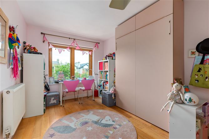 https://photos-a.propertyimages.ie/media/1/2/4/4998421/f8025d08-7f74-40a3-b687-79976fbac2d6_l.jpg