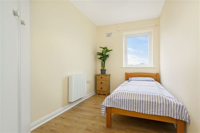 Photo 11 of 19 — Apt 308 Harbour Court, Lower Quay Street, Sligo, Sligo