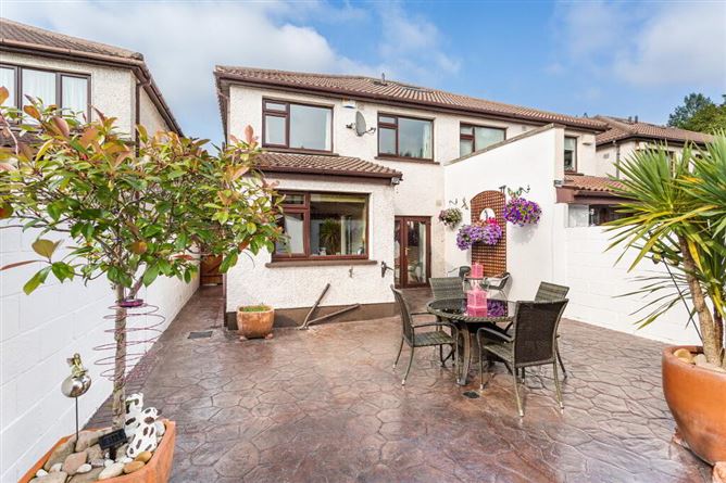 7 Woodville Grove, Lucan, Dublin