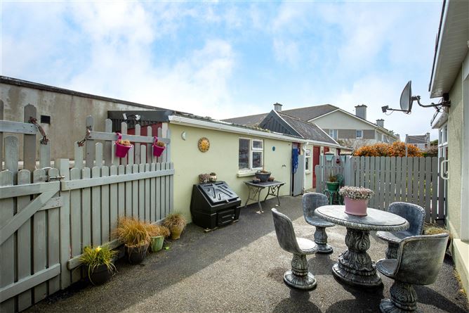 Strand Road, Whitehouse, Rosslare Strand, Co. Wexford