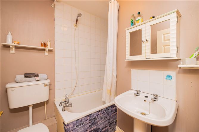 19 Brega, Hamlet Lane, Balbriggan, Co. Dublin