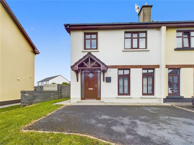 3 Woodhaven, Kilrush Road, Ennis, Co. Clare Sherry FitzGerald McMahon