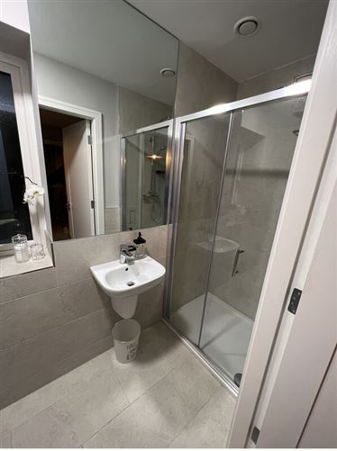 1 large ensuite bedroom, Dublin