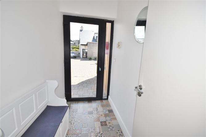2 Cuirt Na Sionna, Tarbert, Co. Kerry