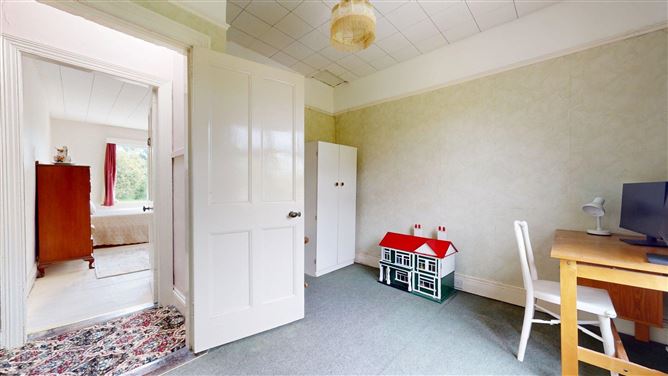 143 Howth Road, Sutton,   Dublin 13