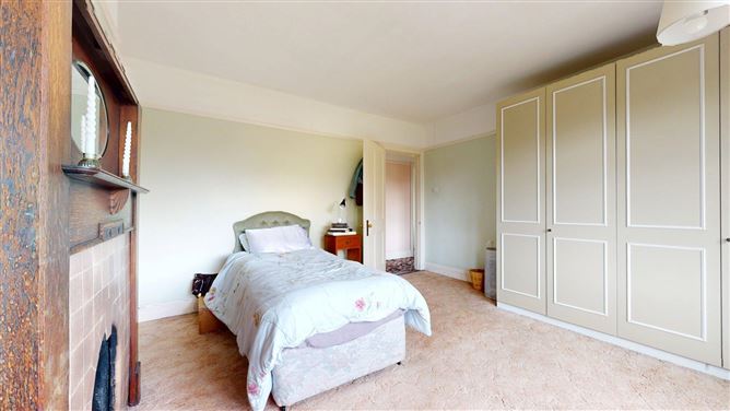 143 Howth Road, Sutton,   Dublin 13
