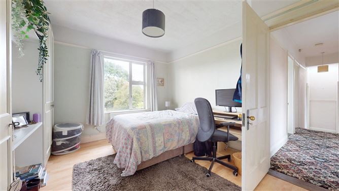 143 Howth Road, Sutton,   Dublin 13