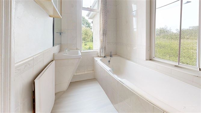 143 Howth Road, Sutton,   Dublin 13
