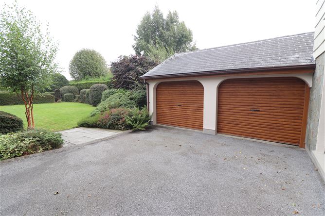 https://photos-a.propertyimages.ie/media/1/2/6/4949621/87738f5c-06e2-4ae3-9f17-f8096c9a9dfe_l.jpg