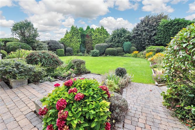 https://photos-a.propertyimages.ie/media/1/2/6/4949621/87738f5c-06e2-4ae3-9f17-f8096c9a9dfe_l.jpg