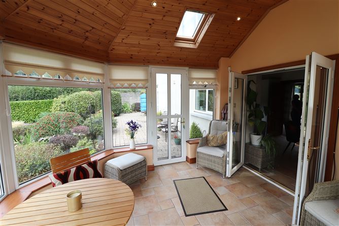 https://photos-a.propertyimages.ie/media/1/2/6/4949621/87738f5c-06e2-4ae3-9f17-f8096c9a9dfe_l.jpg