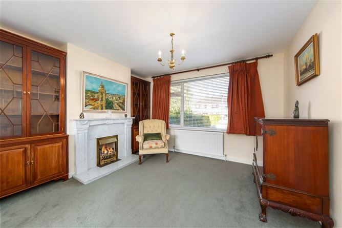25 Fernhill Park, Manor Estate, Terenure, Dublin 12