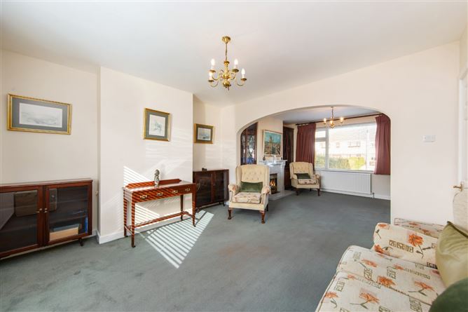 25 Fernhill Park, Manor Estate, Terenure, Dublin 12