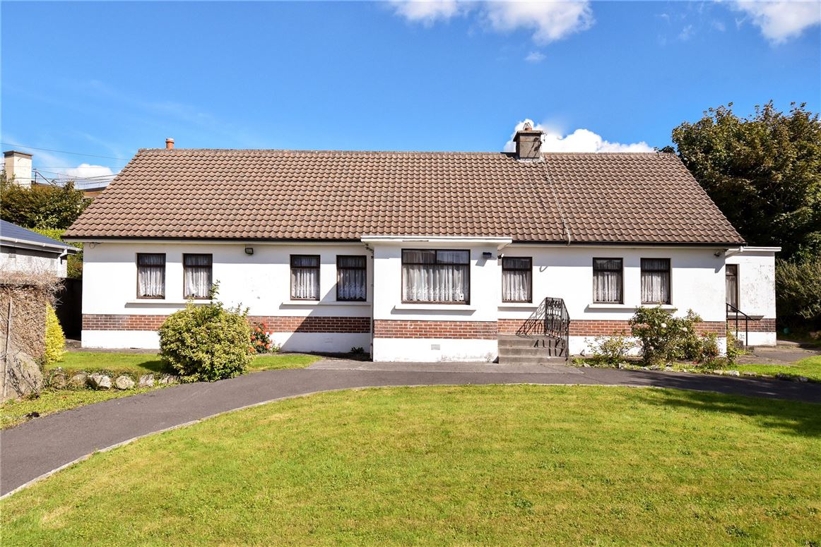 10 Rockbarton Road, Salthill, Galway