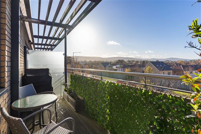 Apt 11 Hazelbrook, Upper Kilmacud Road, Dundrum,   Dublin 14