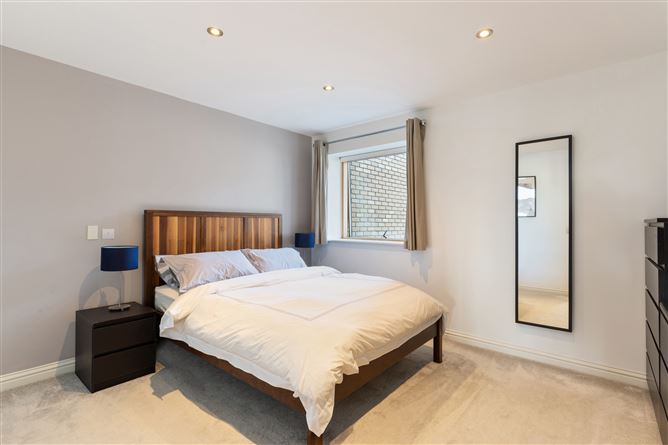 Apt 11 Hazelbrook, Upper Kilmacud Road, Dundrum,   Dublin 14