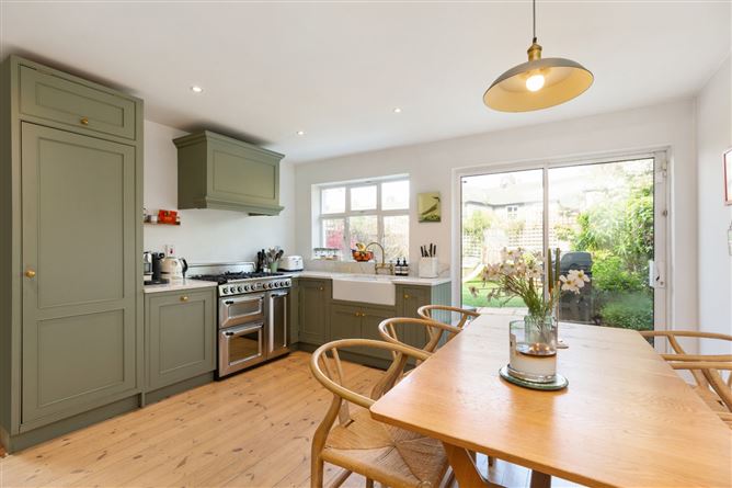 110 Oliver Plunkett Road, Monkstown, Co. Dublin
