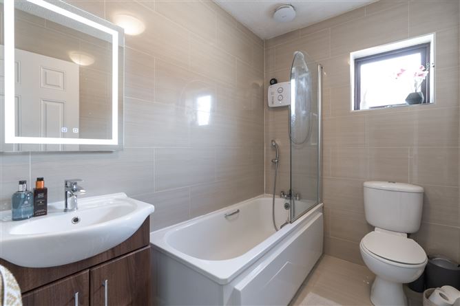 7 Birchfield Lawn, Goatstown, Dublin 14