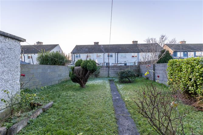 13 Edenmore Gardens, Edenmore, Dublin 5