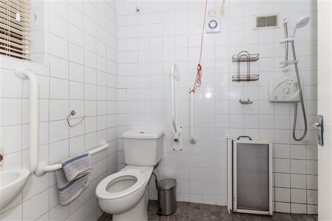 13 Edenmore Gardens, Edenmore, Dublin 5