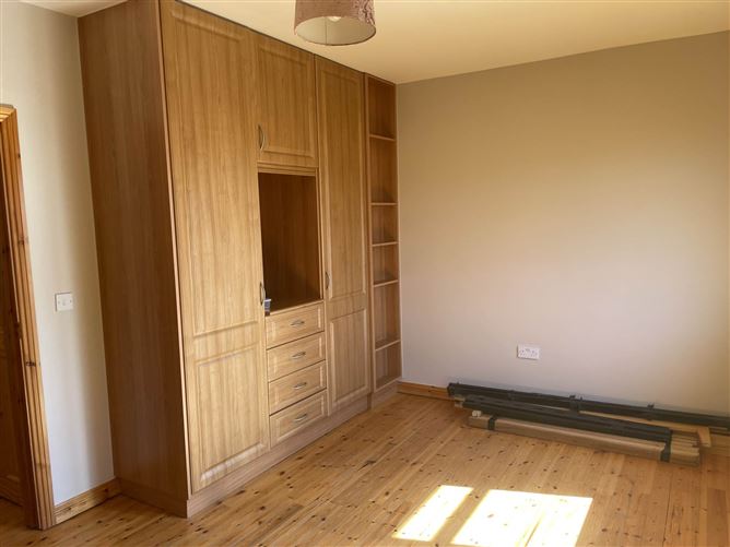 37 Garrai Glas, Athenry, County Galway