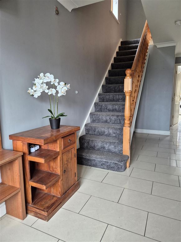 63 Branswood , Athy, Kildare, R14W318