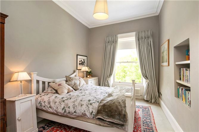Photo 35 of 49 — 33 Ailesbury Road, Ballsbridge, Dublin 4