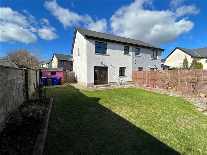 9 The Green, Cnoc Na Greine, Kilcullen, Kildare