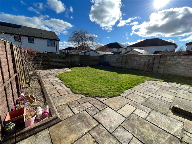 9 The Green, Cnoc Na Greine, Kilcullen, Kildare