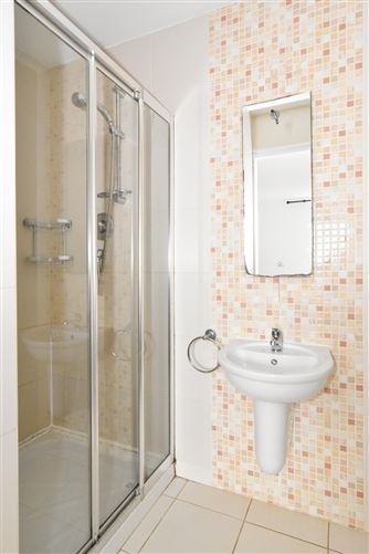 58 Cuirt Seoige, Bohermore, Galway