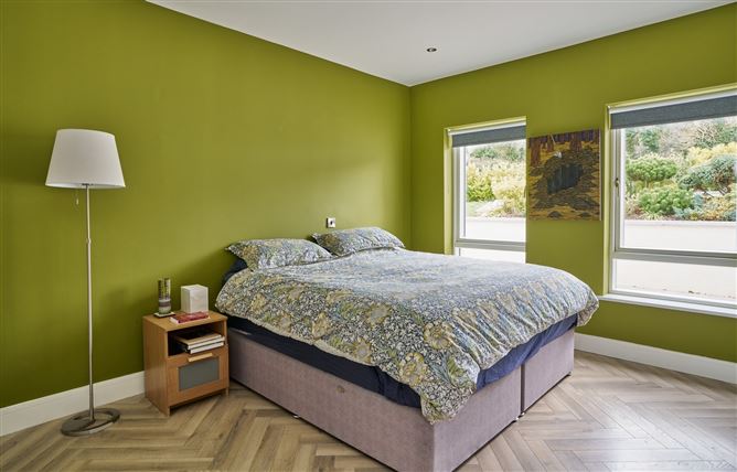 1 Cluain Aedin, Carrickbrack Road, Sutton, Dublin 13