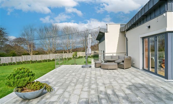 1 Cluain Aedin, Carrickbrack Road, Sutton, Dublin 13