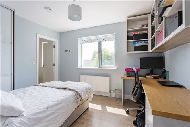 8 Taney Green, Dundrum, Dublin 14