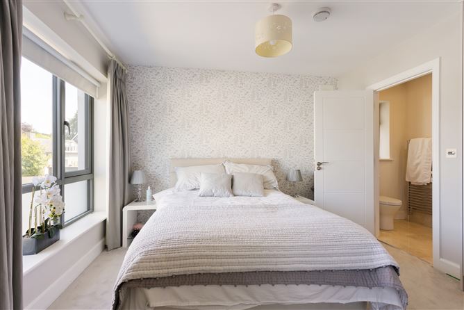 8 Taney Green, Dundrum, Dublin 14