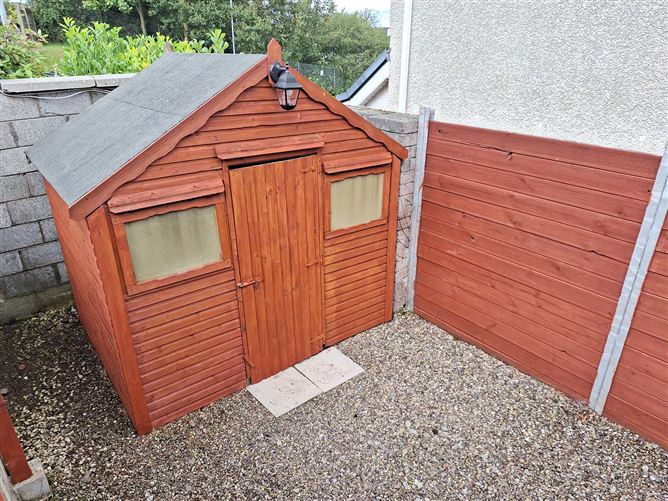 33 The Drive, Harbour Heights, Passage West, Cork