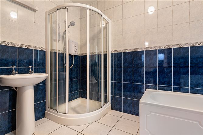 1 The Upper Paddock, Westport, Mayo