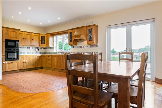 1 The Upper Paddock, Westport, Mayo