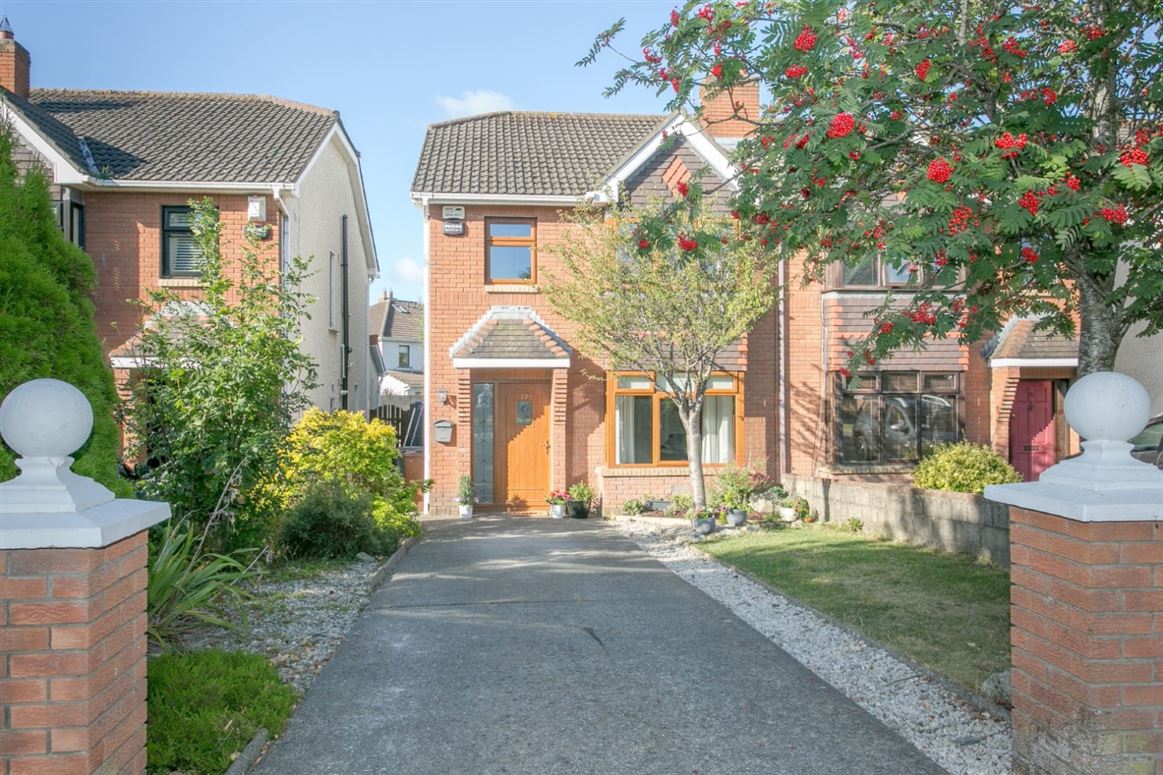 17 Glencairn Drive, The Gallops, Leopardstown, Dublin 18