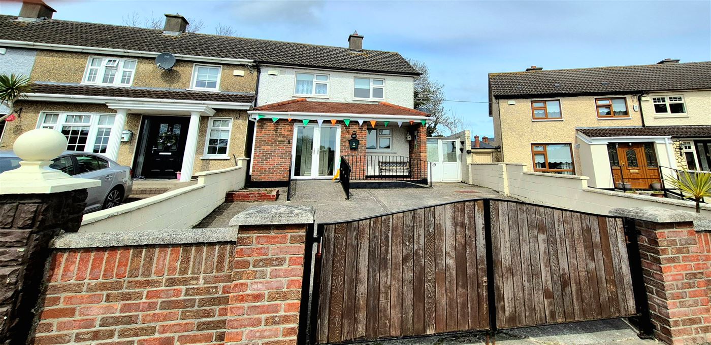 63 Briarfield Grove, Kilbarrack, Dublin 5