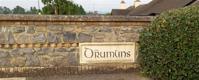 101 The Drumlins, Virginia, Co. Cavan