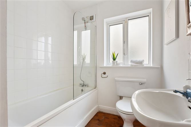 2 Rockfield, Finnstown Abbey, Lucan, Dublin