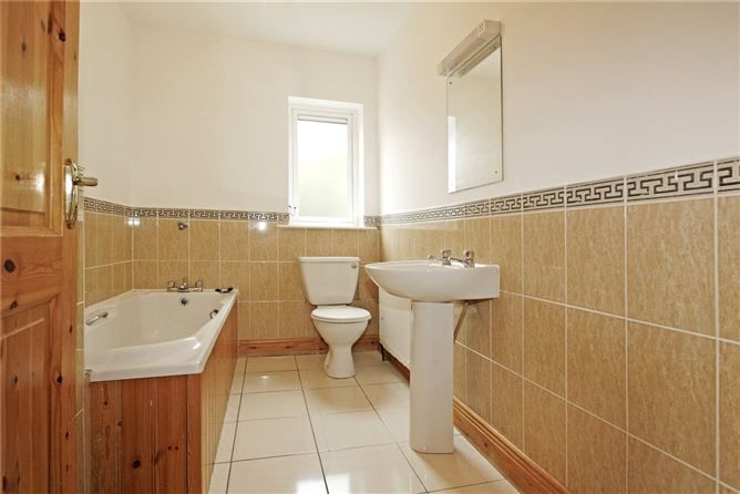 44 An TSean Dun, Tulla Road, Ennis, Co. Clare